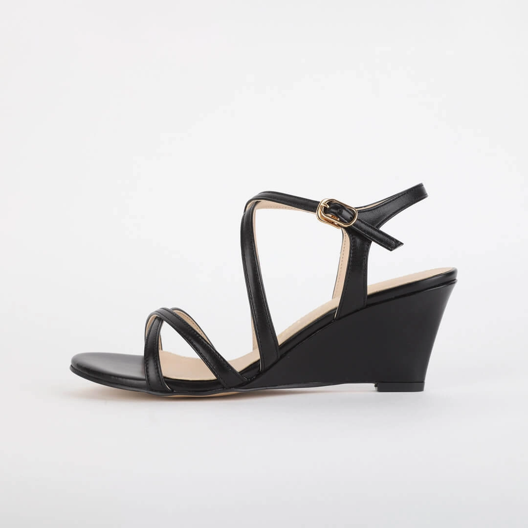 ESSIS - leather wedge