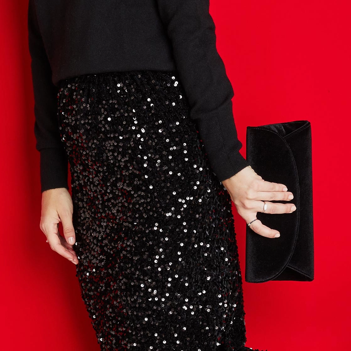 Jenna: Luxe Black Velvet
