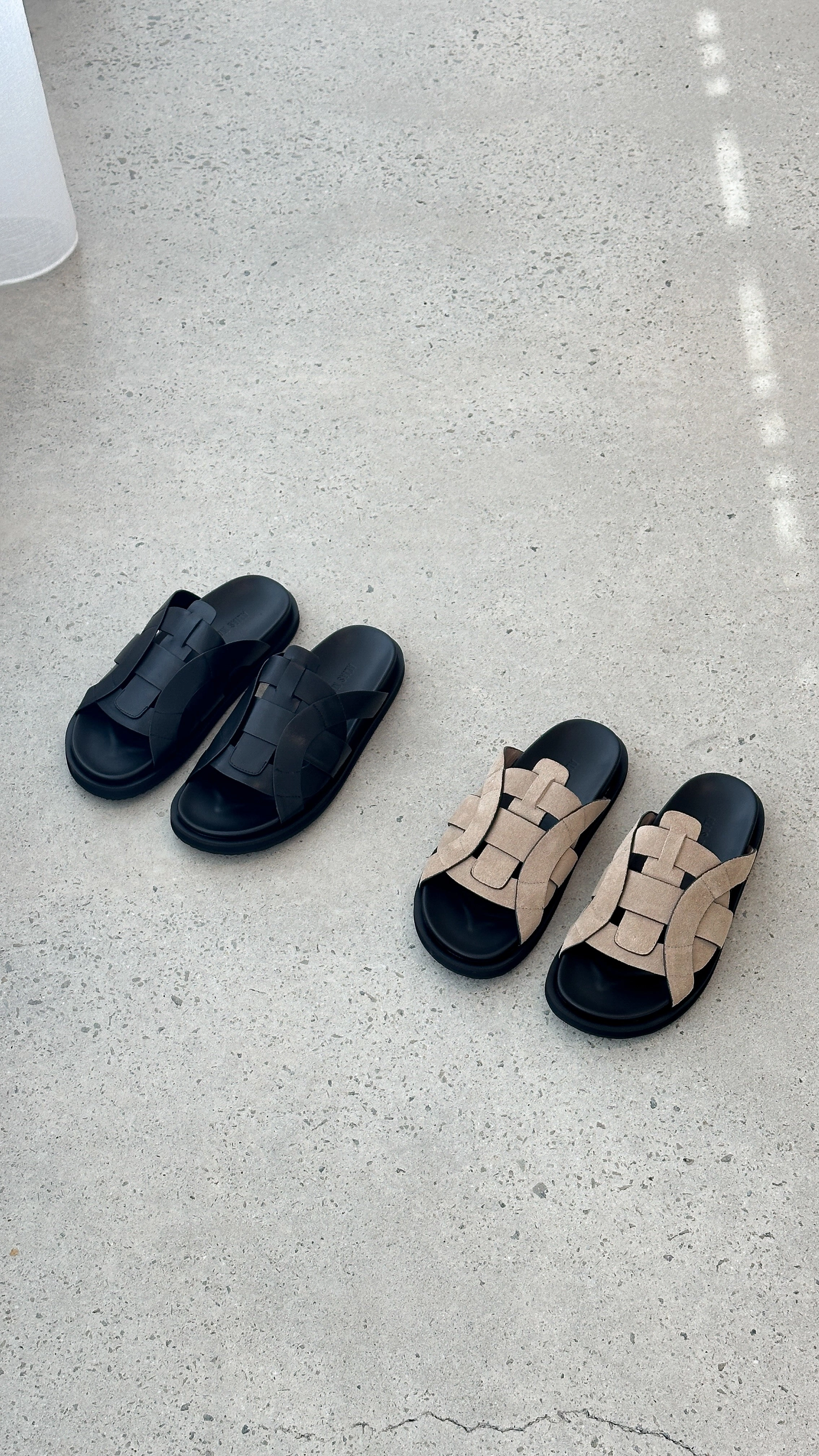 Pasquale Slides - Black leather
