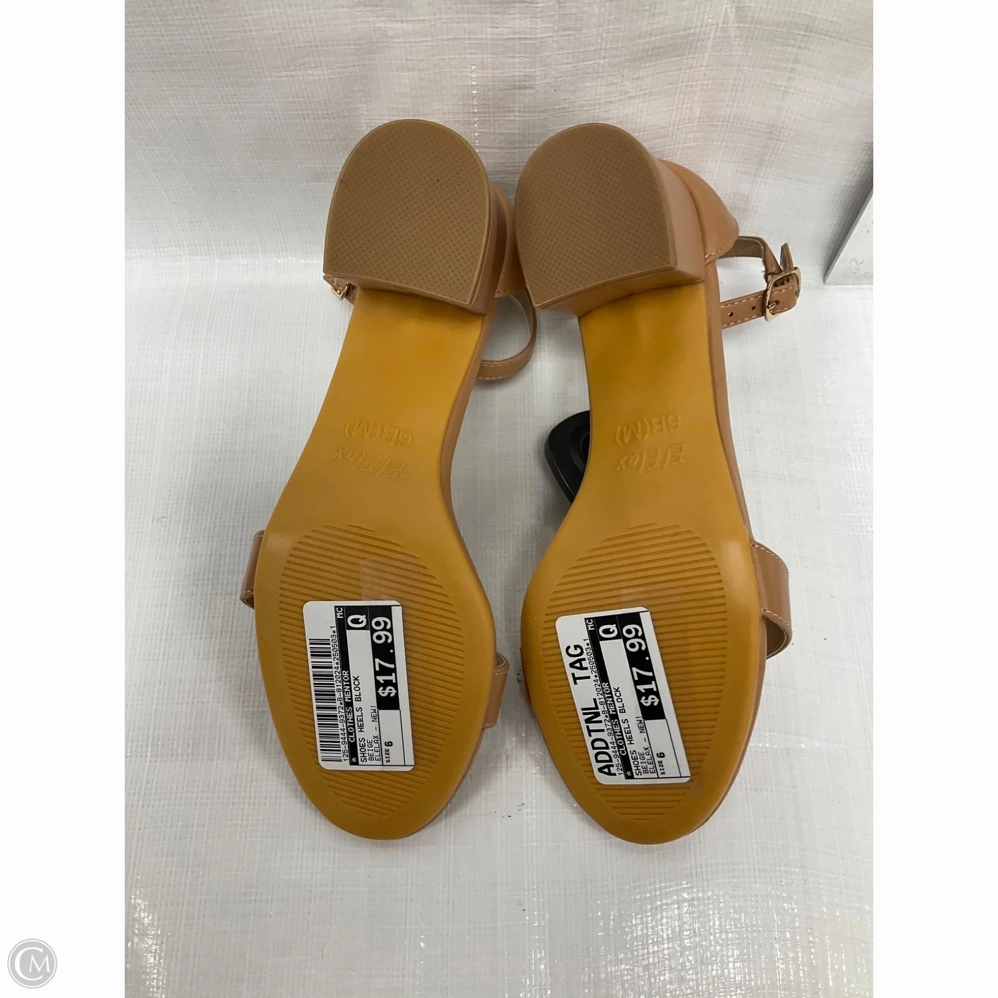 Shoes Heels Block By Clothes Mentor In Beige, Size: 6