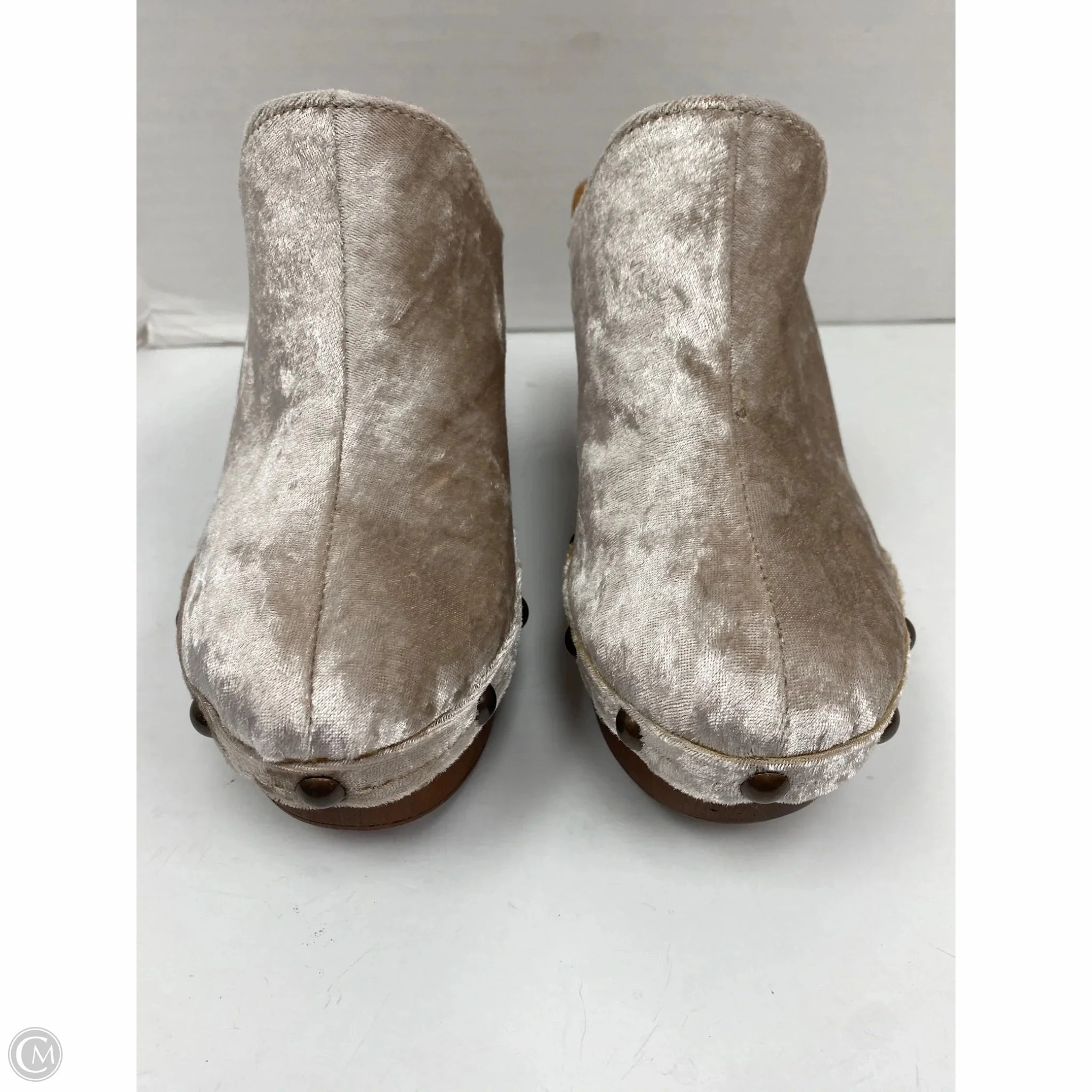 Shoes Heels Block By Clothes Mentor In Cream, Size: 6.5