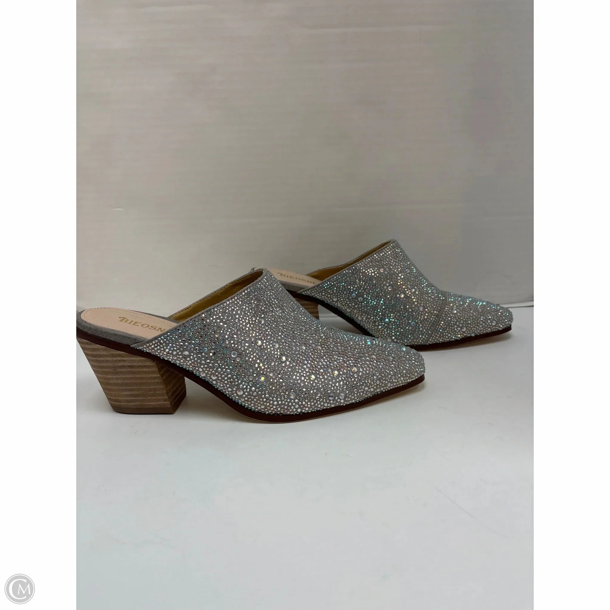 Shoes Heels Block By Clothes Mentor In Silver, Size: 9