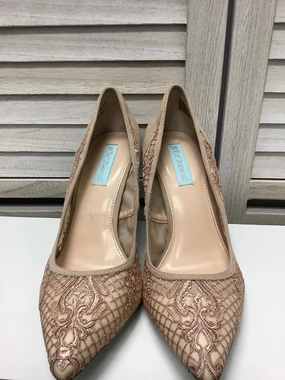 Shoes Heels Stiletto By Betsey Johnson  Size: 9
